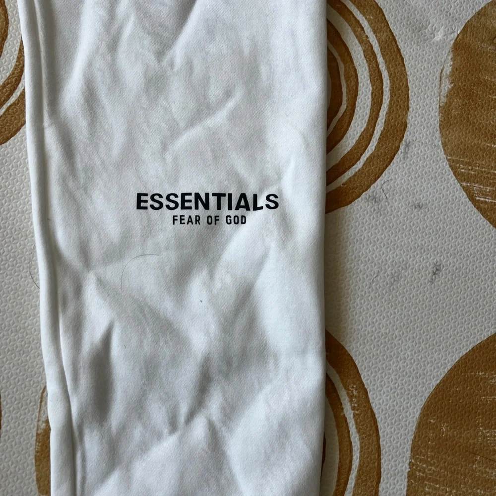 Essential Joggers - Picture 1 of 5